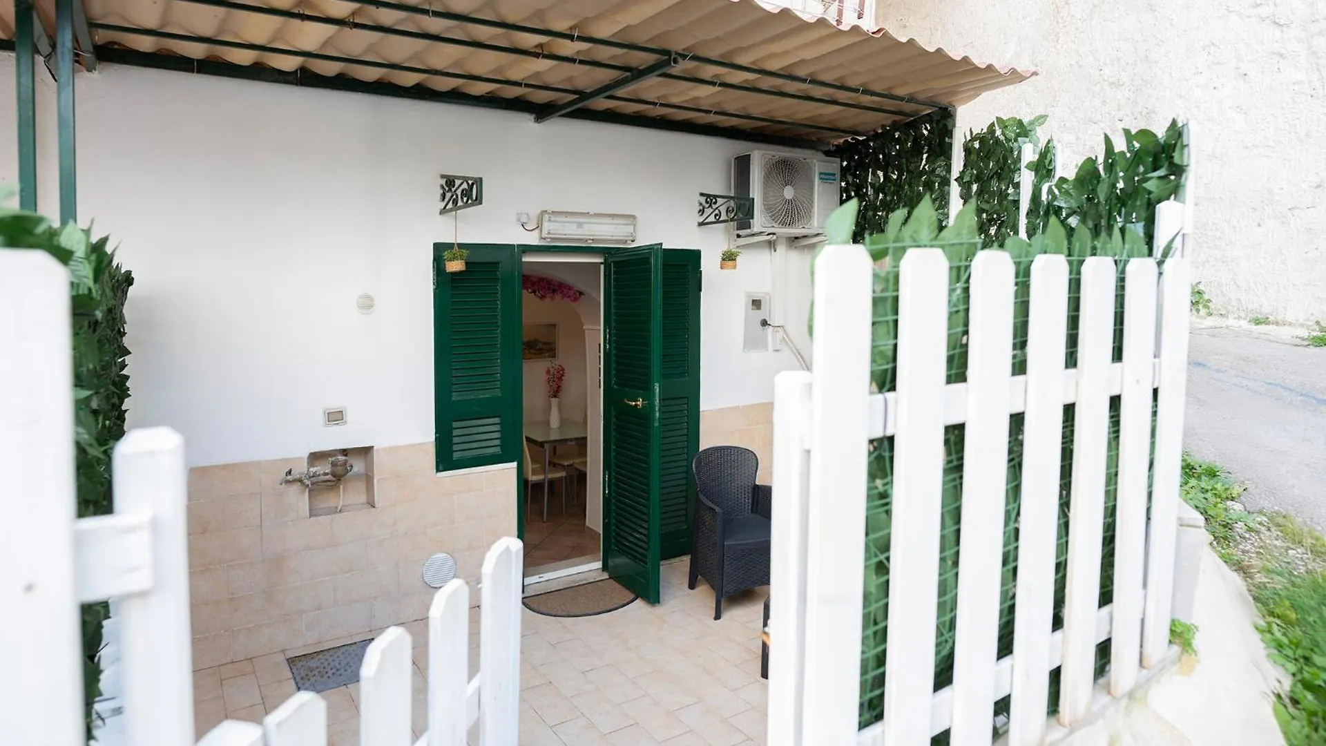 Appartamento Al Piccolo Borgo Naples Italy