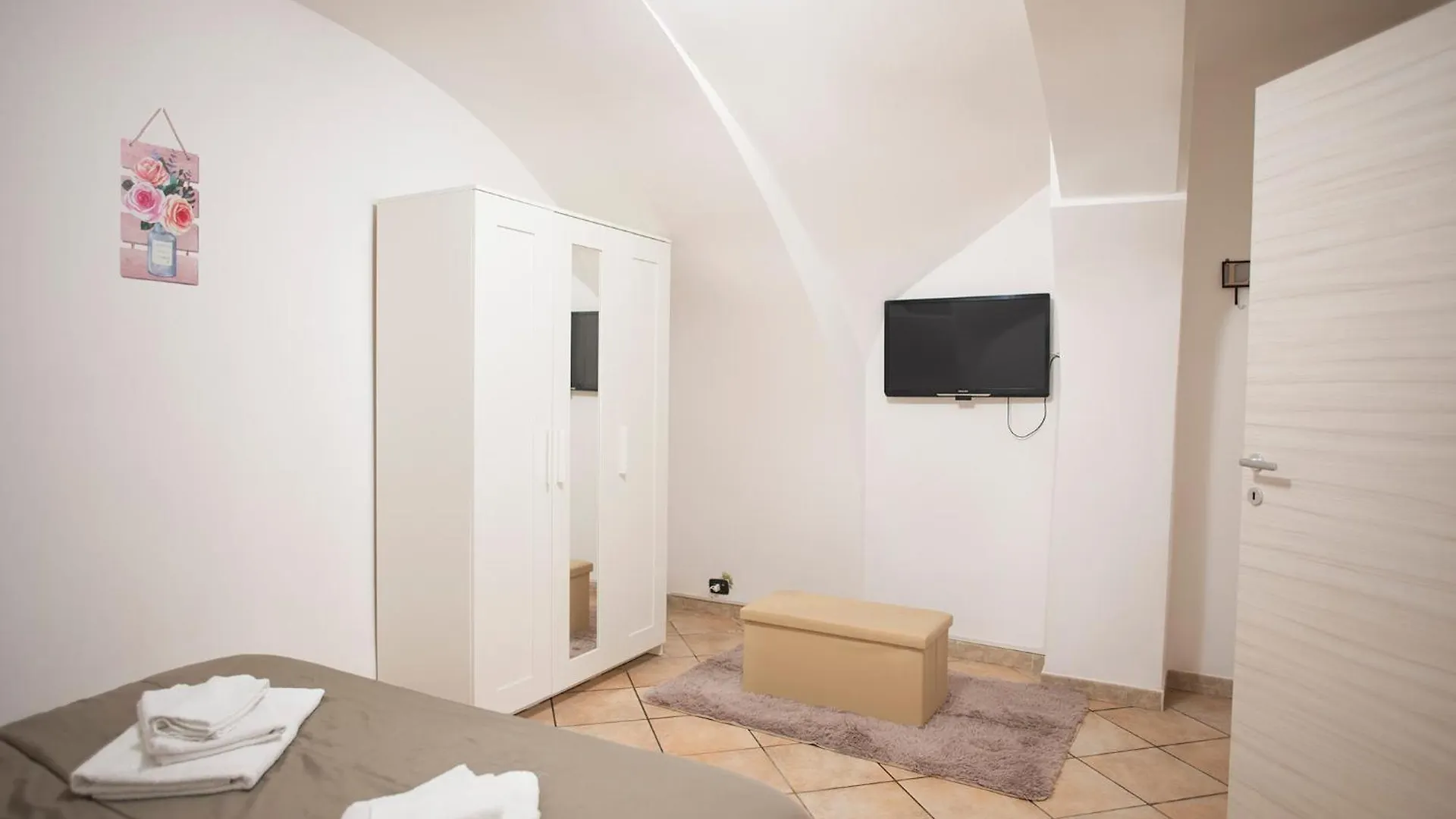 Apartment Appartamento Al Piccolo Borgo Naples